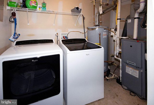 100 COLTS NECK DR, Sicklerville, NJ 08081