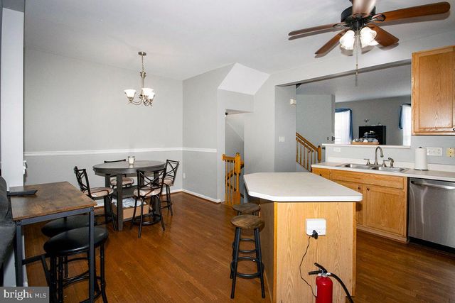 100 COLTS NECK DR, Sicklerville, NJ 08081