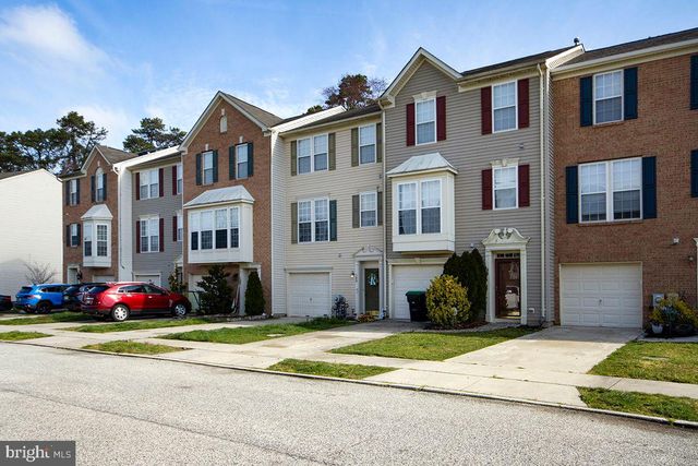 100 COLTS NECK DR, Sicklerville, NJ 08081