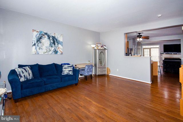 100 COLTS NECK DR, Sicklerville, NJ 08081