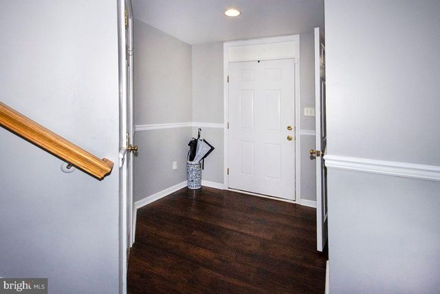 100 COLTS NECK DR, Sicklerville, NJ 08081