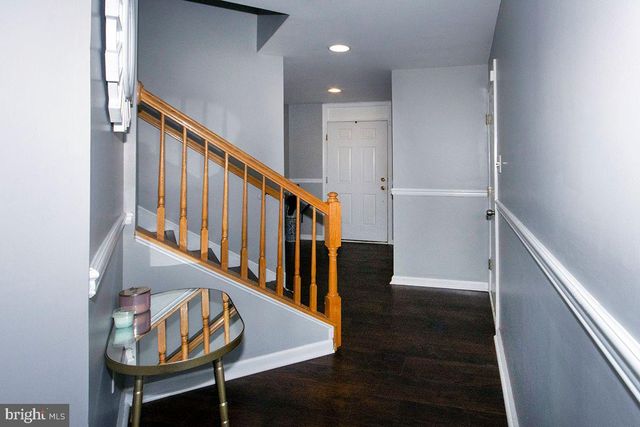 100 COLTS NECK DR, Sicklerville, NJ 08081