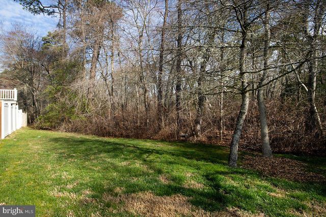 100 COLTS NECK DR, Sicklerville, NJ 08081