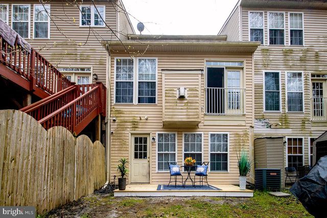 100 COLTS NECK DR, Sicklerville, NJ 08081