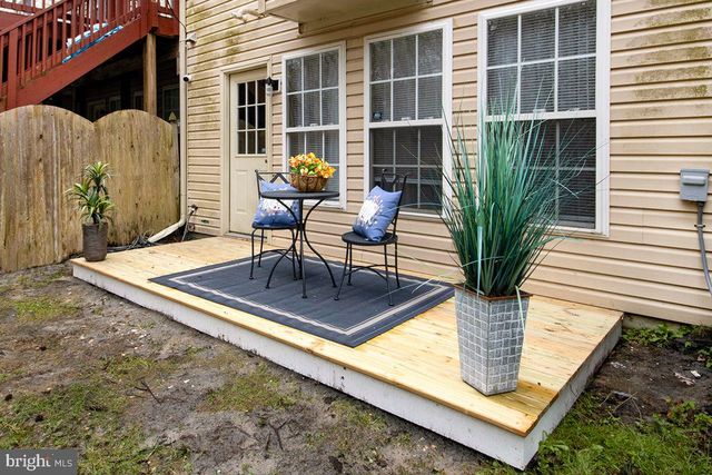 100 COLTS NECK DR, Sicklerville, NJ 08081