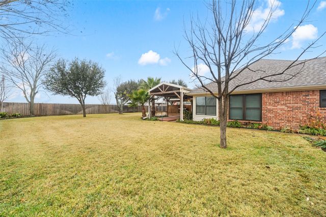 712 N Old Robinson Road, Robinson, TX 76706