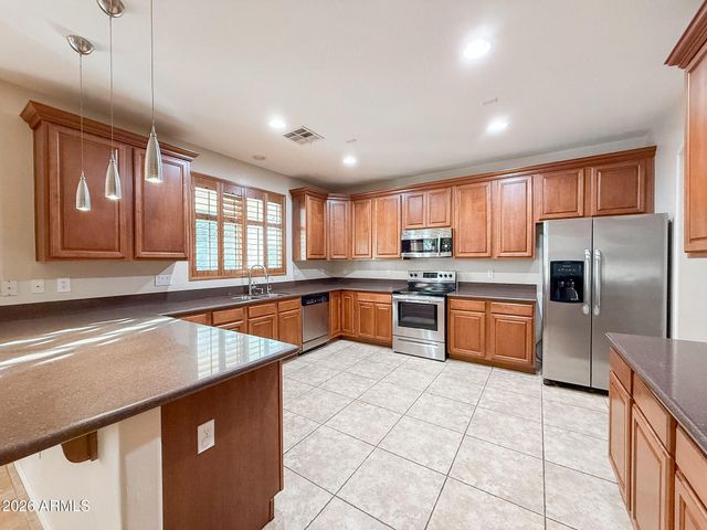 10445 W WINDSOR Avenue, Avondale, AZ 85392