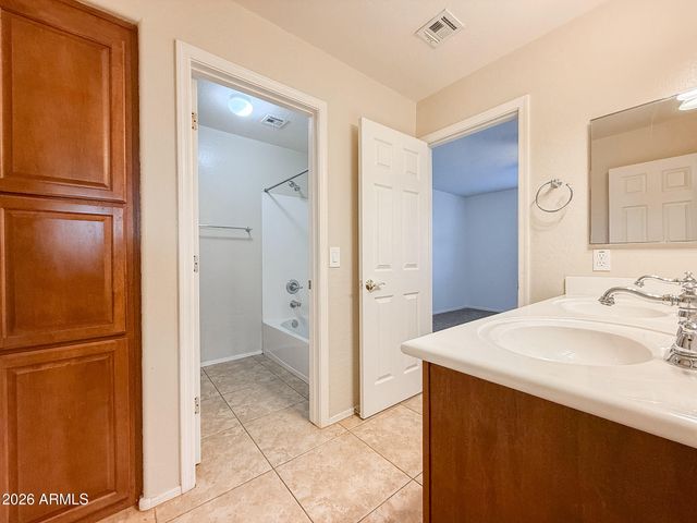 10445 W WINDSOR Avenue, Avondale, AZ 85392