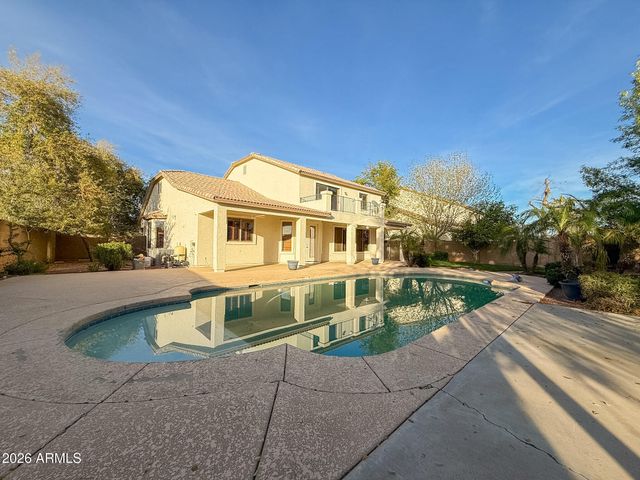 10445 W WINDSOR Avenue, Avondale, AZ 85392