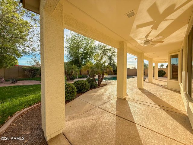 10445 W WINDSOR Avenue, Avondale, AZ 85392