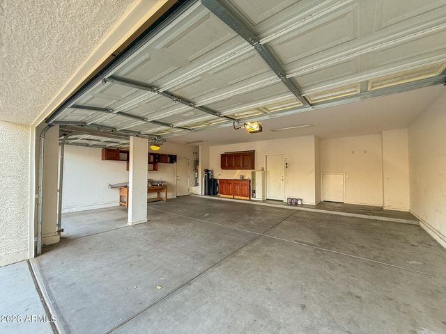 10445 W WINDSOR Avenue, Avondale, AZ 85392