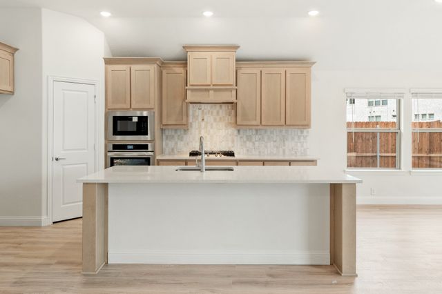 2808 Parkwood Circle, Denton, TX 76226