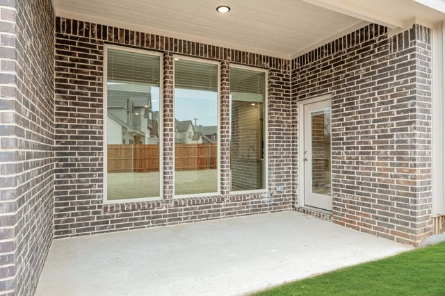 2808 Parkwood Circle, Denton, TX 76226