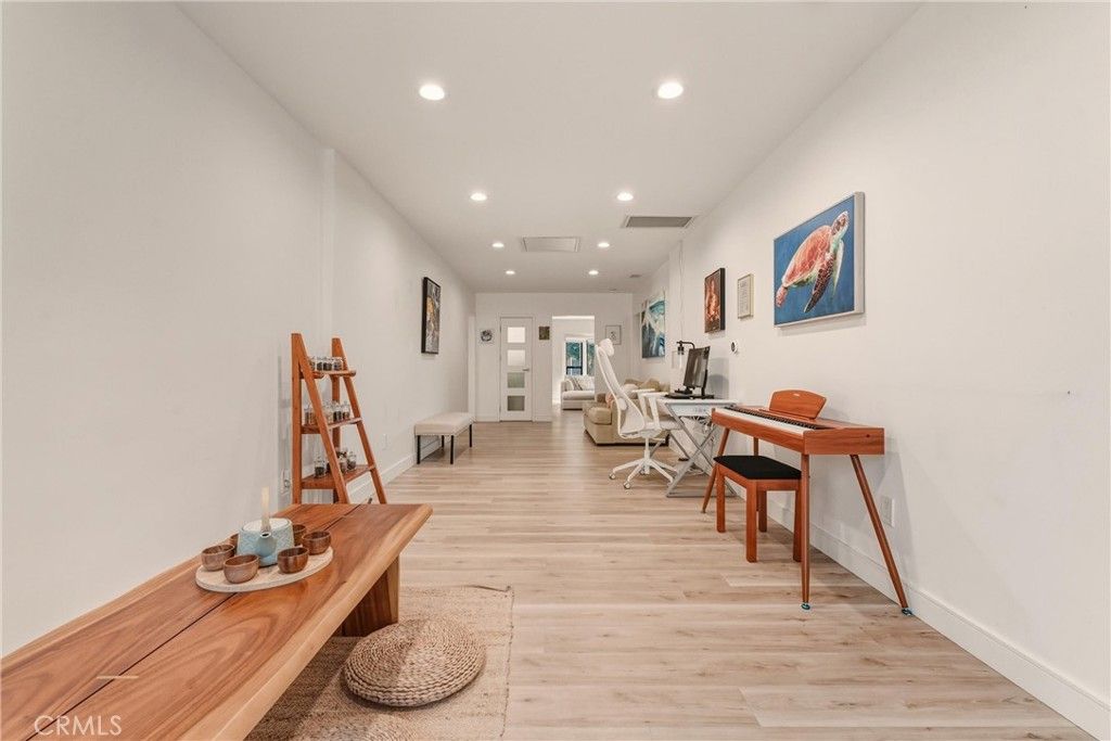 Image 11 of property listing at 4417 McNab Avenue, Lakewood, CA 90713