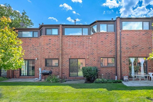 901 S Racine Avenue C, Chicago, IL 60607