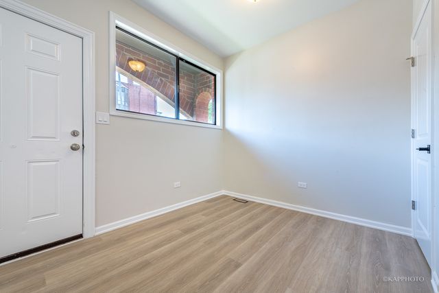 901 S Racine Avenue C, Chicago, IL 60607
