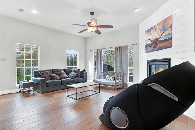 152 Valley View Court, Willow Park, TX 76087