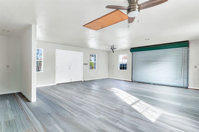 152 Valley View Court, Willow Park, TX 76087