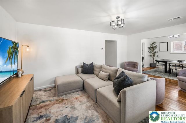 2518 West Elm Street, Allentown City, PA 18104