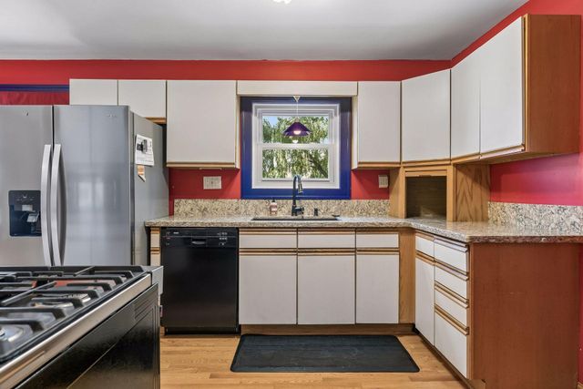 8570 Lincoln Street NE, Blaine, MN 55434