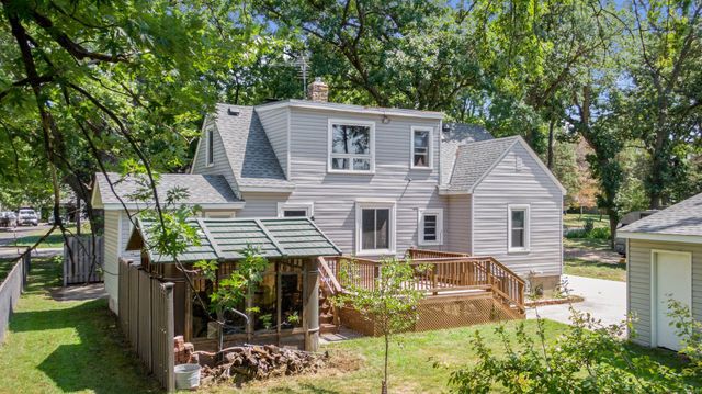8570 Lincoln Street NE, Blaine, MN 55434