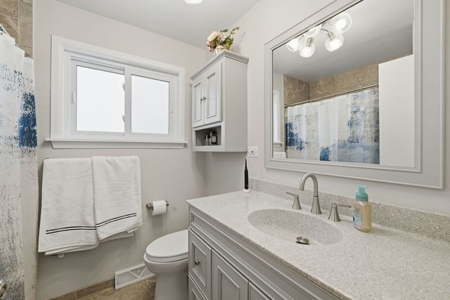 3349 N Osage Avenue, Chicago, IL 60634