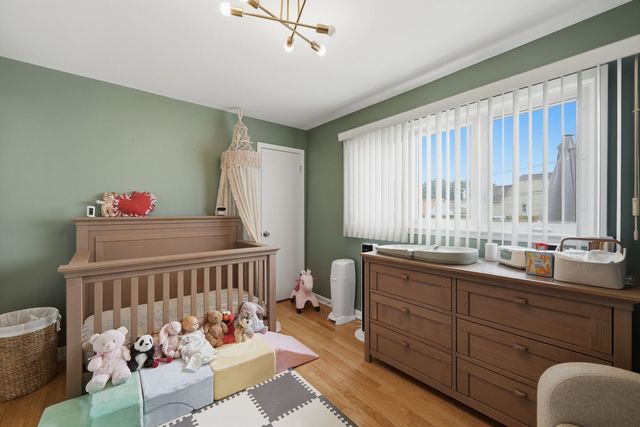 3349 N Osage Avenue, Chicago, IL 60634