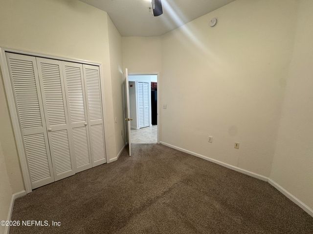 5151 PLAYPEN Drive 7-3, Jacksonville, FL 32210