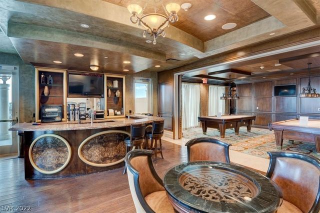 9101 Alta Drive 204, Las Vegas, NV 89145