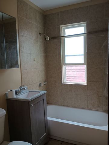 6541 S Artesian Avenue, Chicago, IL 60629