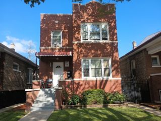 6541 S Artesian Avenue, Chicago, IL 60629