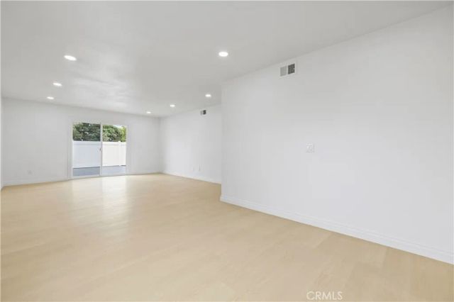 28201 Hot Springs, Canyon Country, CA 91351