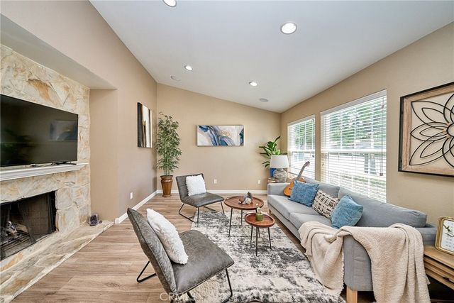 24 Atherton, Irvine, CA 92620