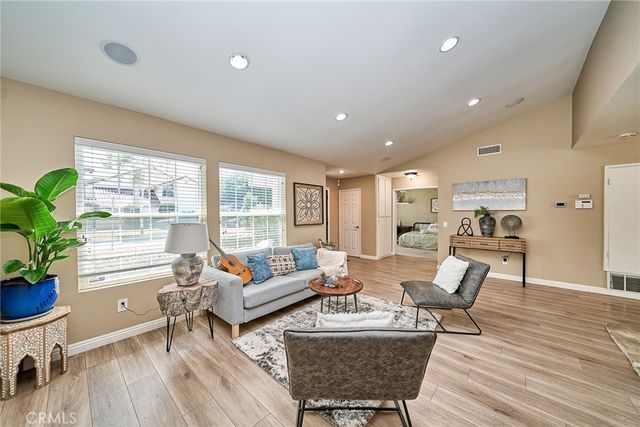24 Atherton, Irvine, CA 92620