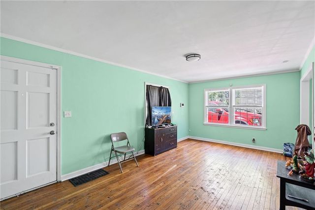 7622 Sni -A- Bar Road, Kansas City, MO 64129