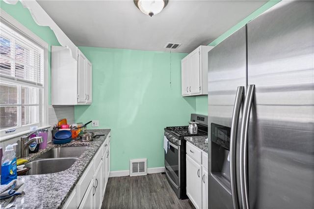 7622 Sni -A- Bar Road, Kansas City, MO 64129