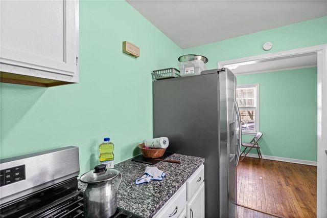 7622 Sni -A- Bar Road, Kansas City, MO 64129