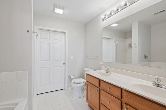660 Prestwick Lane 507, Wheeling, IL 60090