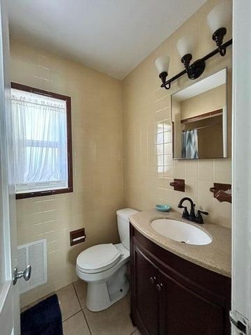 101 Linda Lane 22, Palm Beach Shores, FL 33404