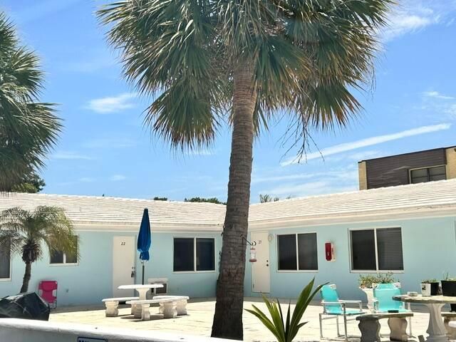 101 Linda Lane 22, Palm Beach Shores, FL 33404