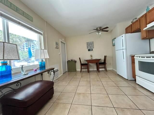 101 Linda Lane 22, Palm Beach Shores, FL 33404