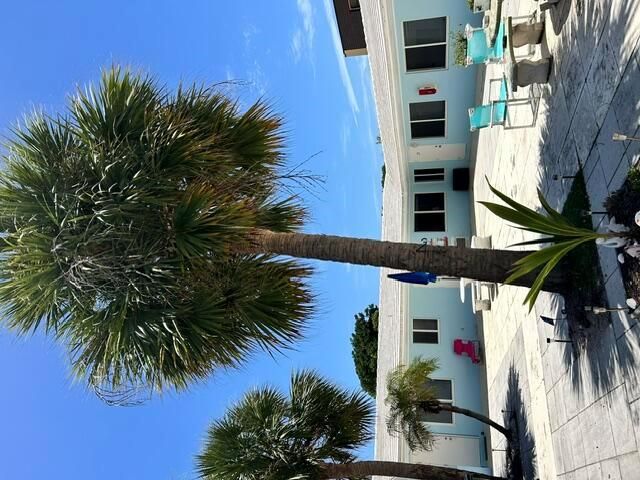 101 Linda Lane 22, Palm Beach Shores, FL 33404