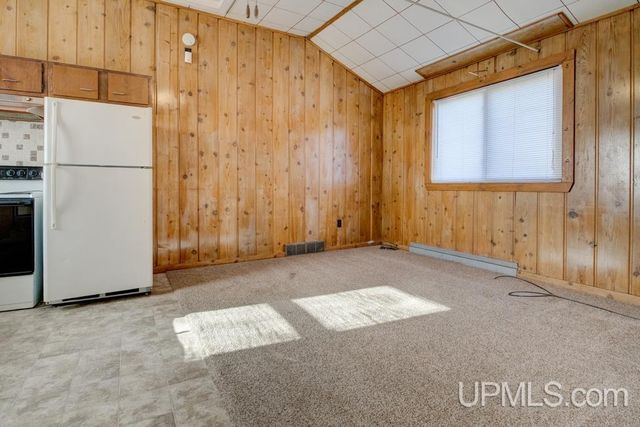 S219 School Street, Stephenson, MI 49887