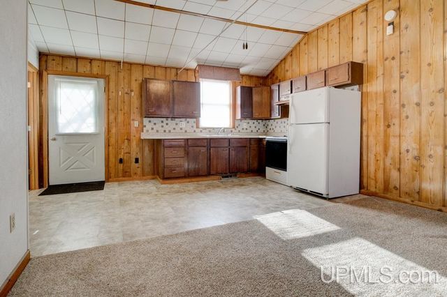 S219 School Street, Stephenson, MI 49887