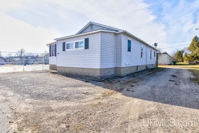 S219 School Street, Stephenson, MI 49887