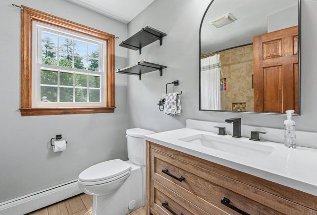 122 Fordway Extension, Derry, NH 03038