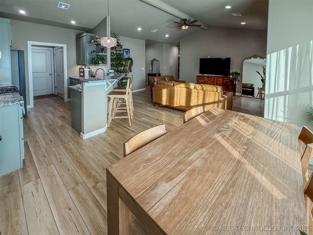 25094 S 519 Road, Park Hill, OK 74451