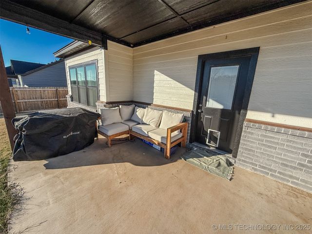 25094 S 519 Road, Park Hill, OK 74451