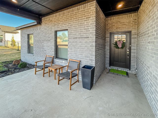 25094 S 519 Road, Park Hill, OK 74451