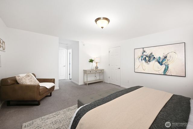 832 NE 202nd Street, Shoreline, WA 98155